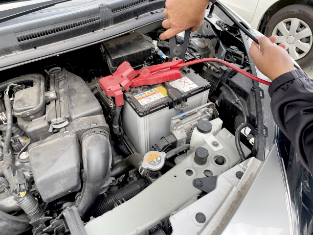 自動車用バッテリー 完全ガイド：寿命を延ばすメンテナンス術