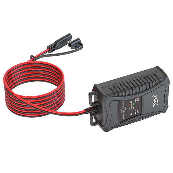 0.75A バイク充電器_メイン2