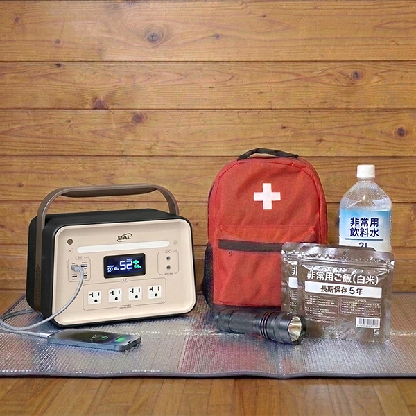 固体電池ポータブル電源 1200W_メイン6